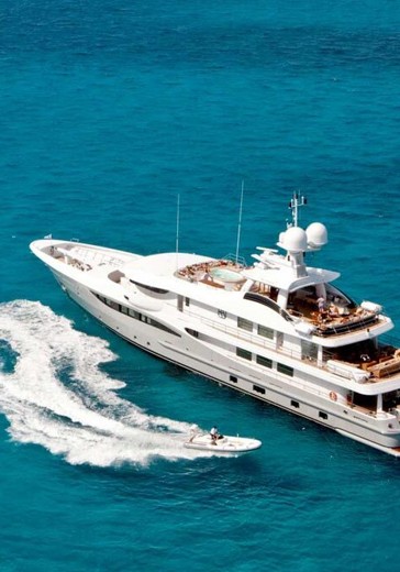Luxury Yacht charter Mahé