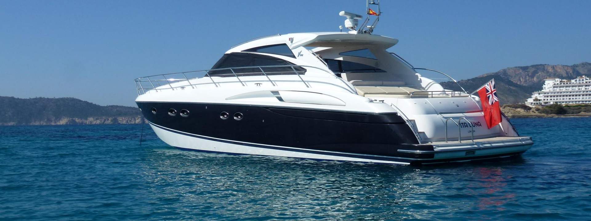 Luxury Yacht Princess V58