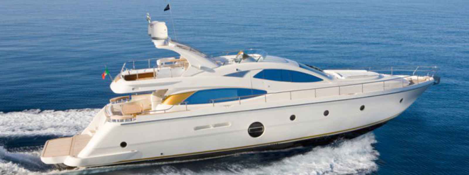 Luxury Yacht Aicon 64 Fly