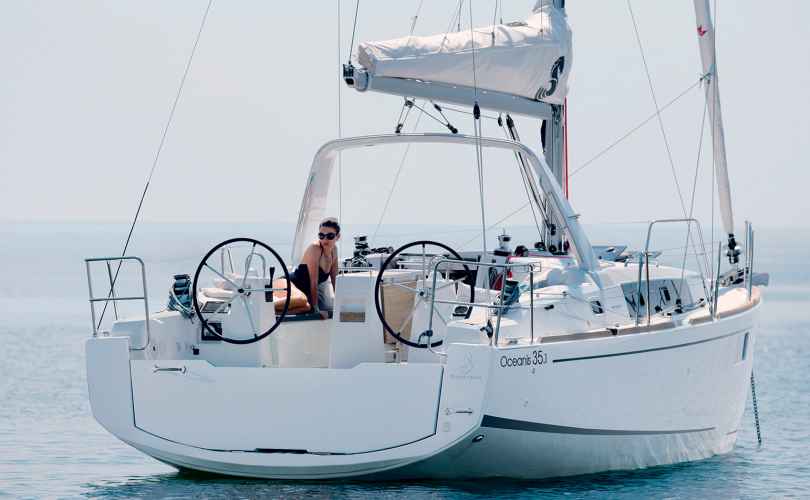 Sailboat charter Bahamas