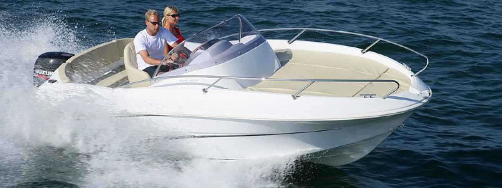 Barco a motor Flyer 550 Sun Deck
