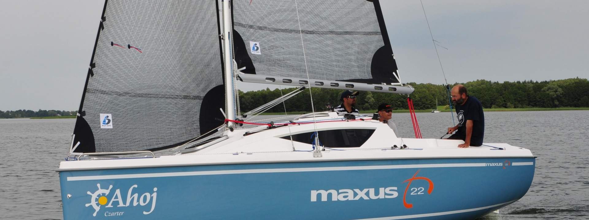 Парусная яхта Maxus 22