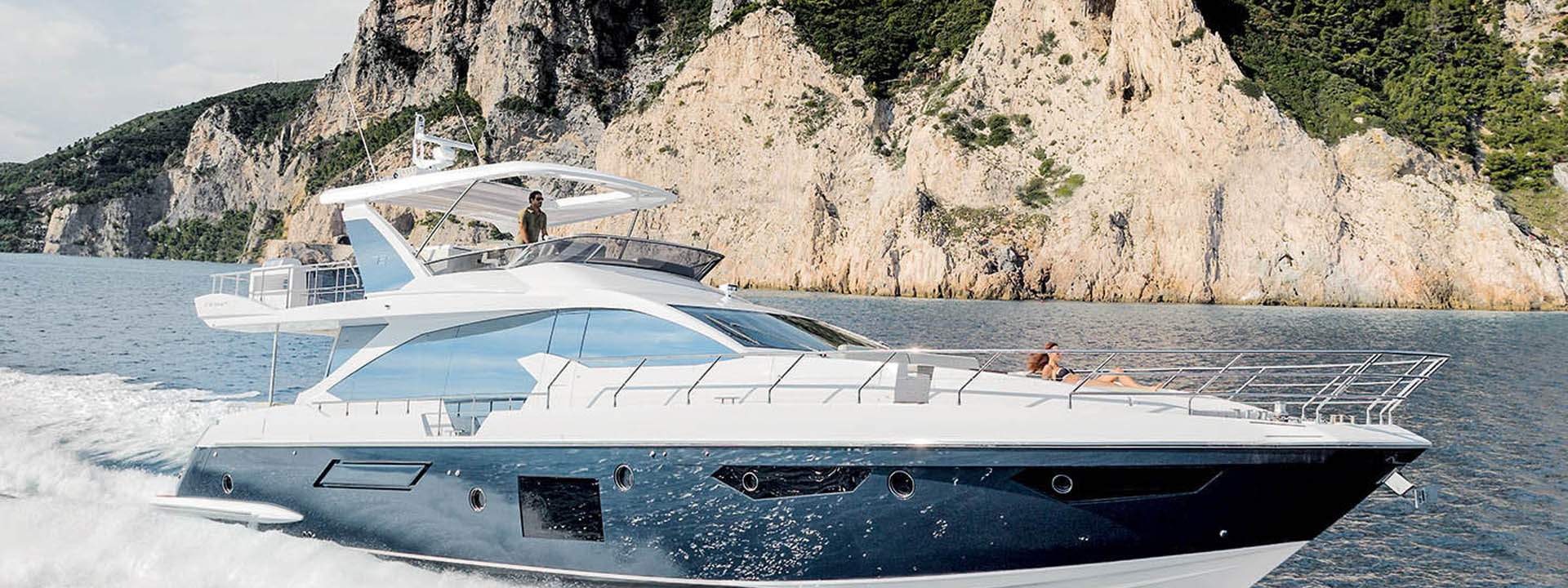 Luxury Yacht Azimut 72