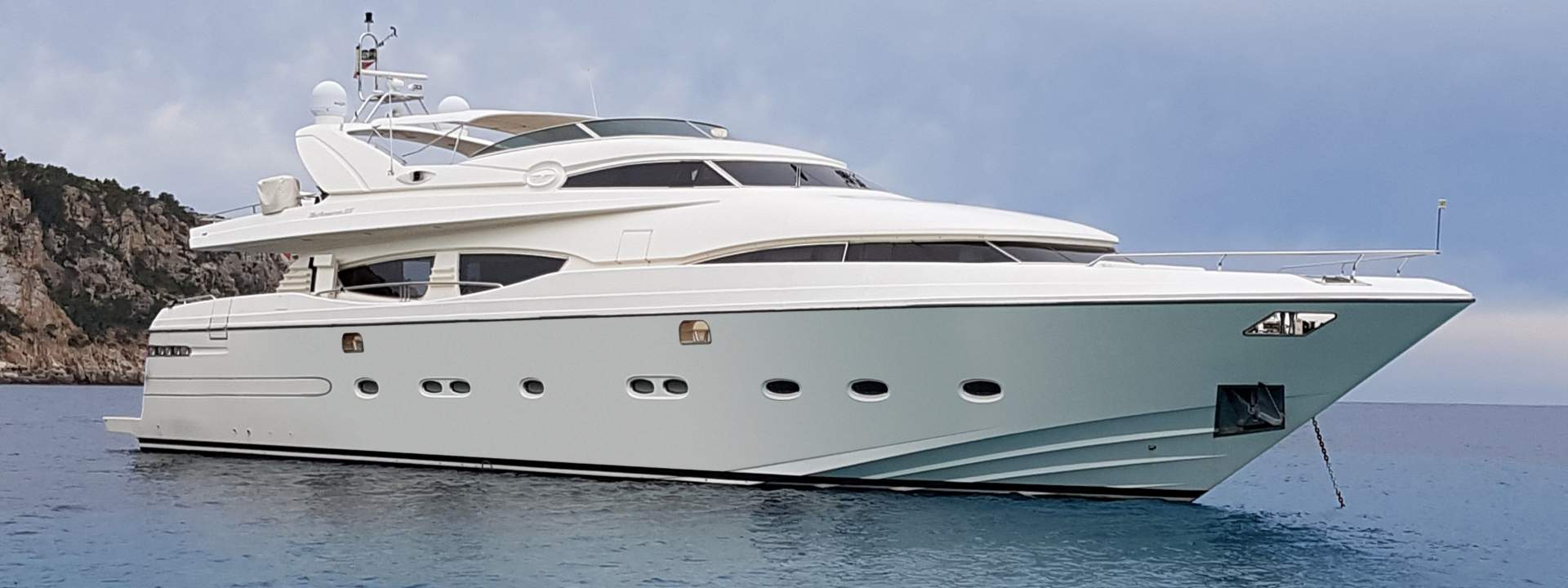 Luxury Yacht Technema 95