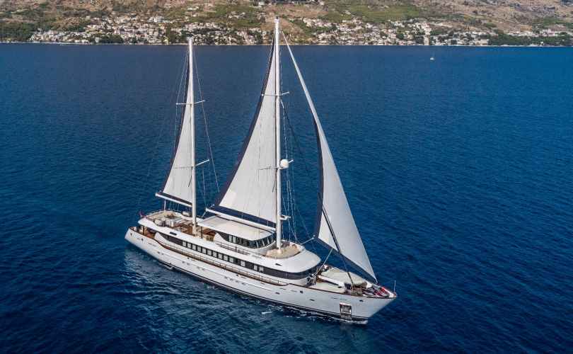 Luxury Yacht charter Sukosan