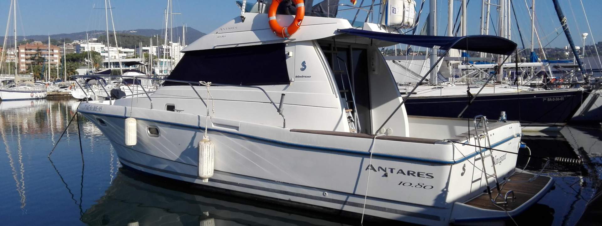 Motor boat Antarès 10.80