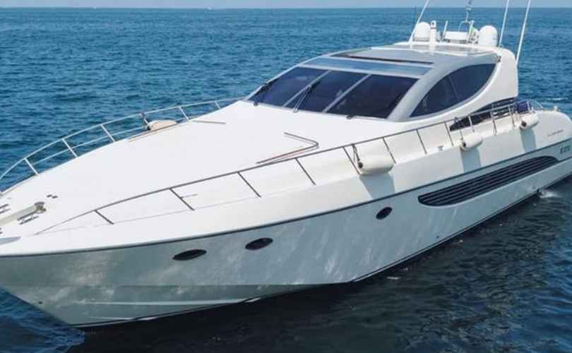 Motor boat charter Seychelles