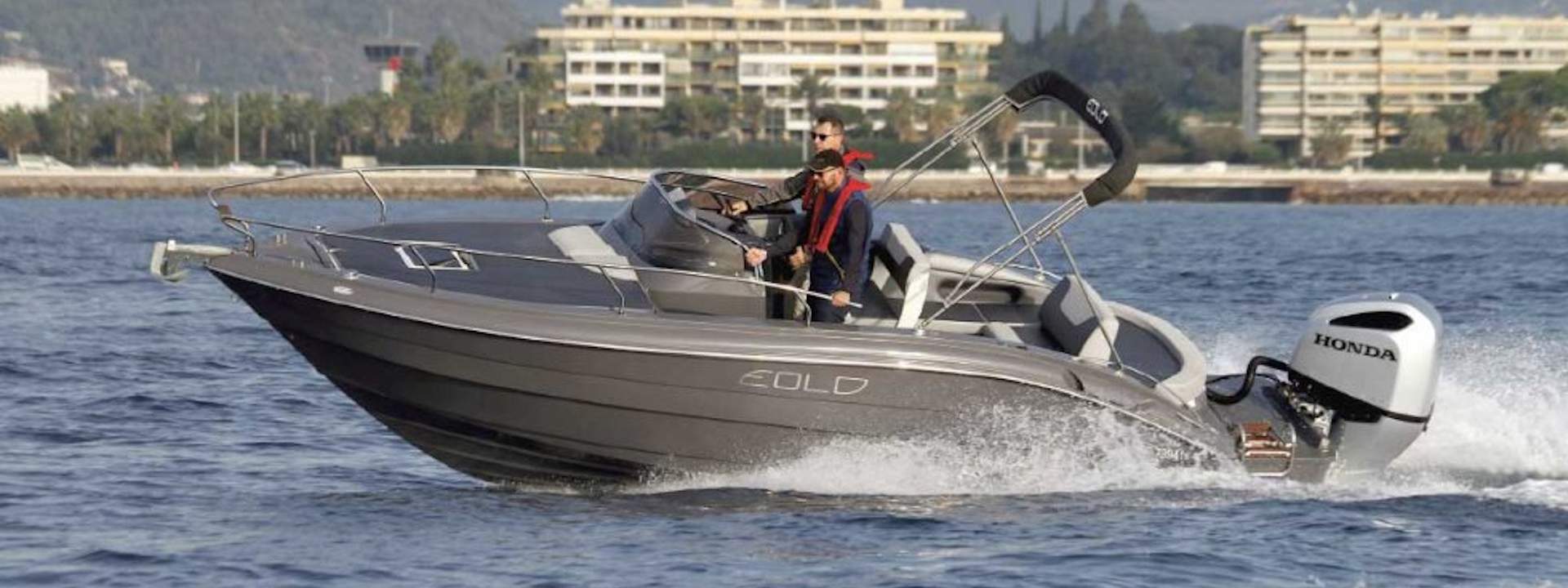 Motor boat Eolo 730 Day