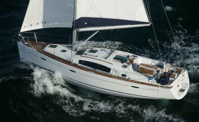 Sailboat charter Liguria