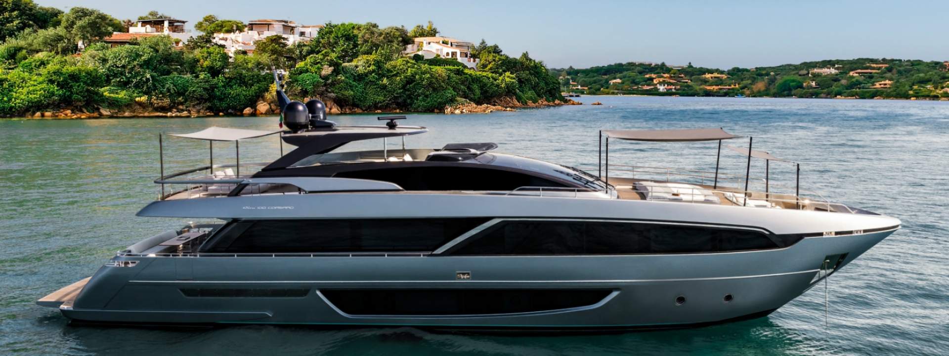 Luxusyacht Riva 100 Corsaro