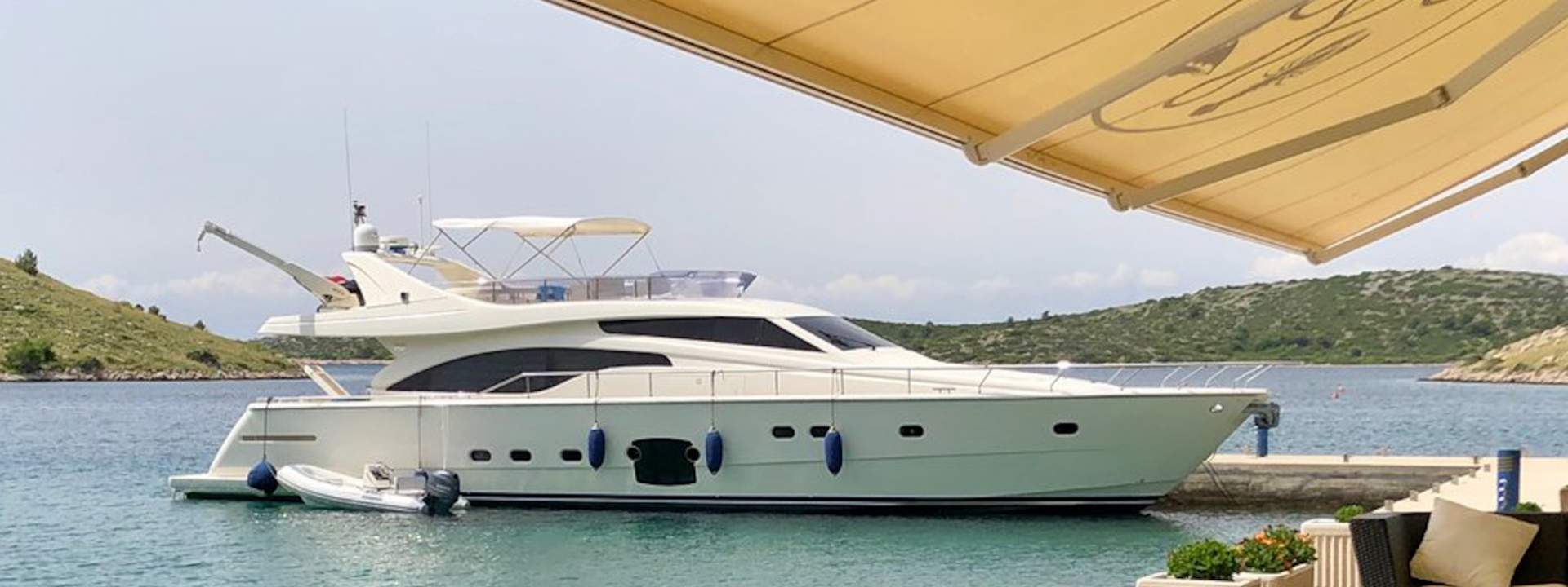 Luxury Yacht Ferretti 681