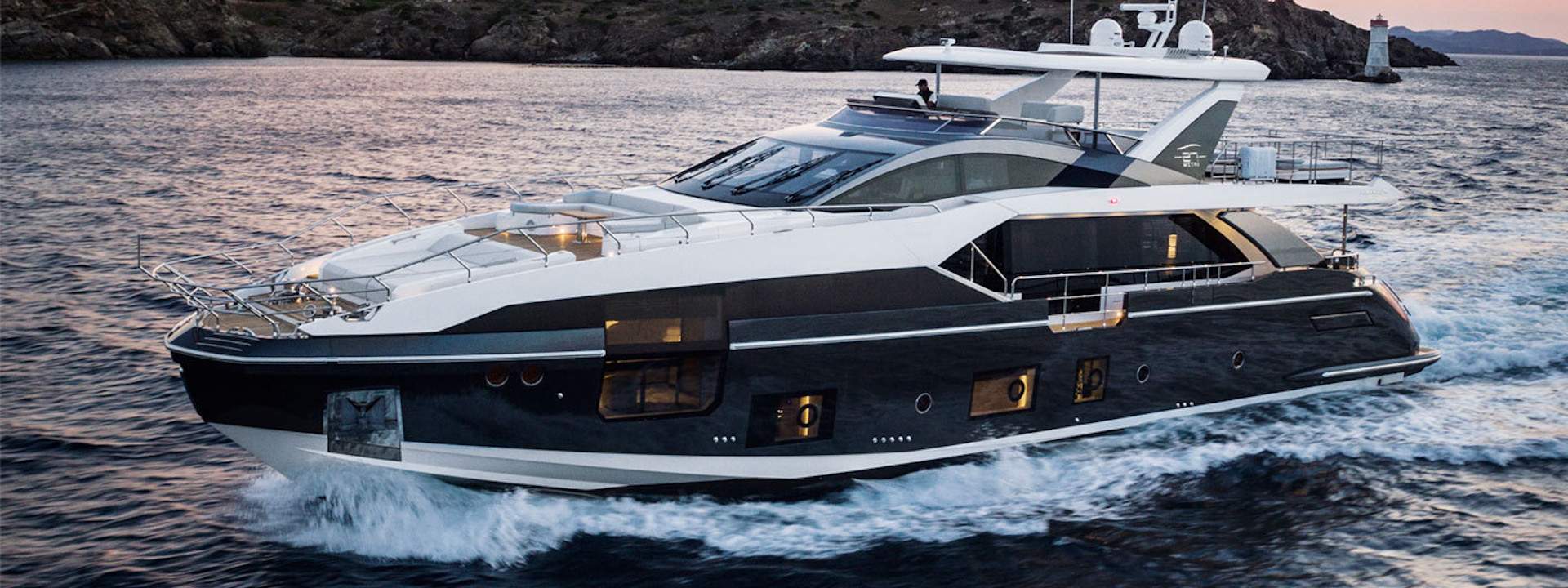 Luxury Yacht Azimut Grande 27