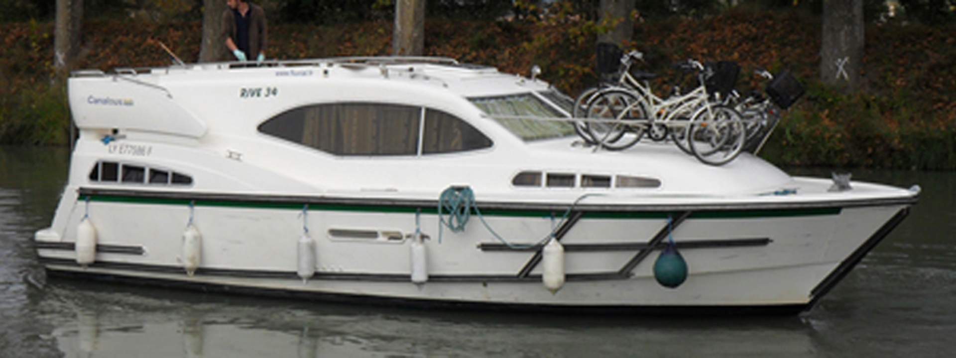 Houseboat Haines Rive 34