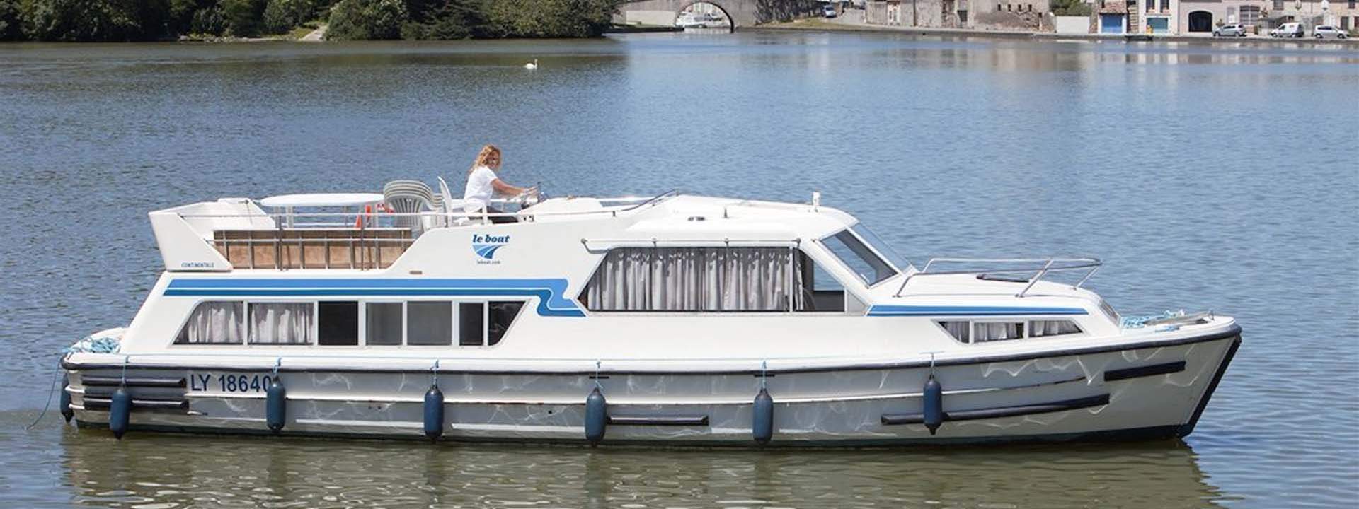 Houseboat Continentale