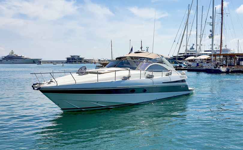 Motor boat charter Trogir
