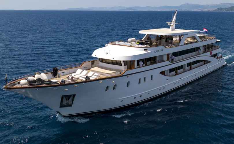 Luxury Yacht charter Maritime Alps