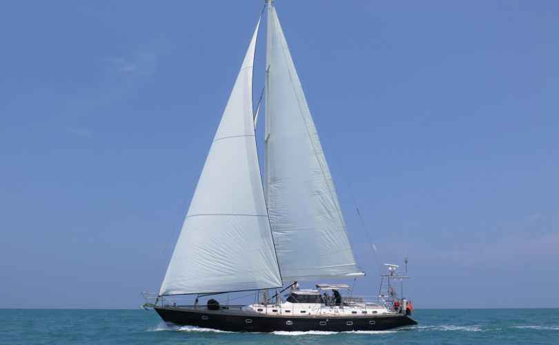 Sailboat charter Tarragona