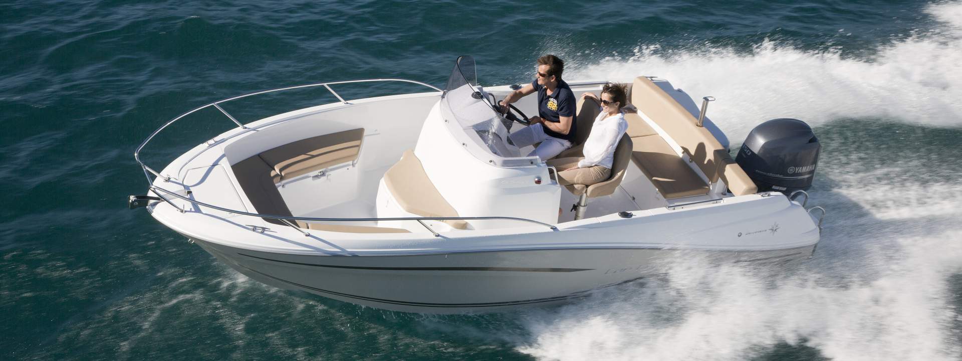 Barca a motore Cap Camarat 6.5 CC