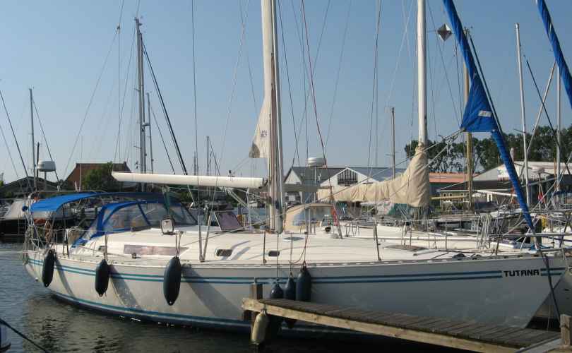 Sailboat charter Sibenik