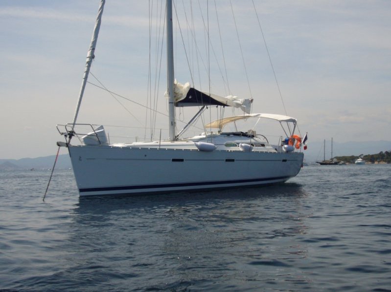 Sailboat Oceanis 393 Clipper
