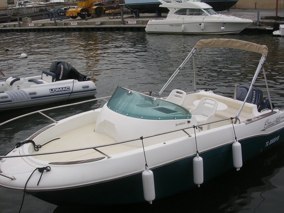 Motor boat Cap Camarat 625 Wa
