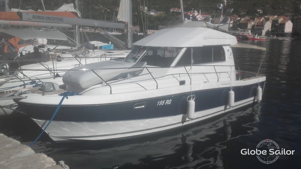 Barca a motore Antarès 10.80