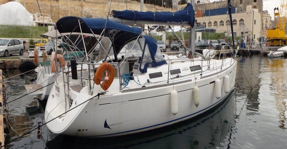 Segelboot Dufour 365