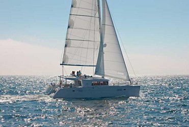 Catamarano Lagoon 450