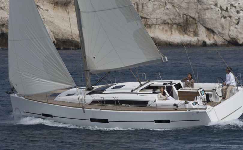 Dufour 410 Grand Large (2015)