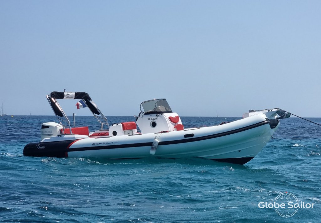 Лодка с жестким дном Cayman 26 Sport Touring