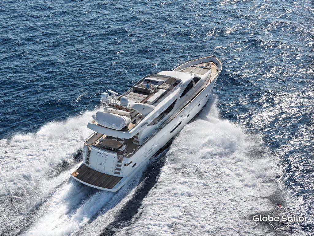 Luxury Yacht Alalunga 78 Fly