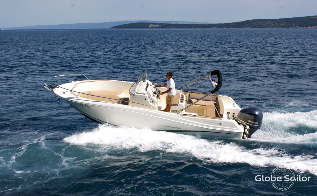 Barca a motore Cap Camarat 7.5 CC