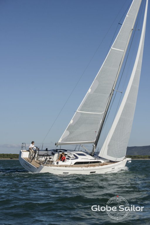 Sailboat X Yacht 4³