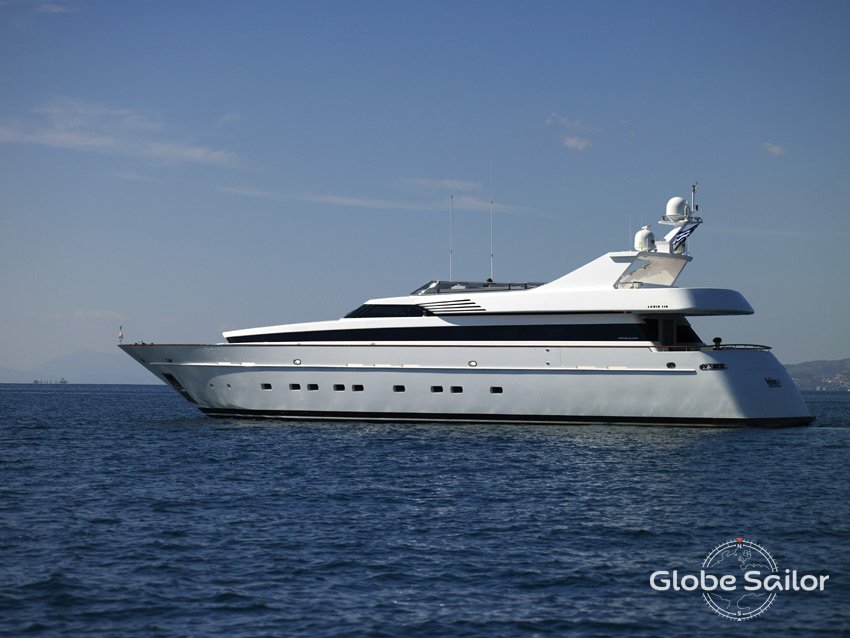 Luxury Yacht Feligo V