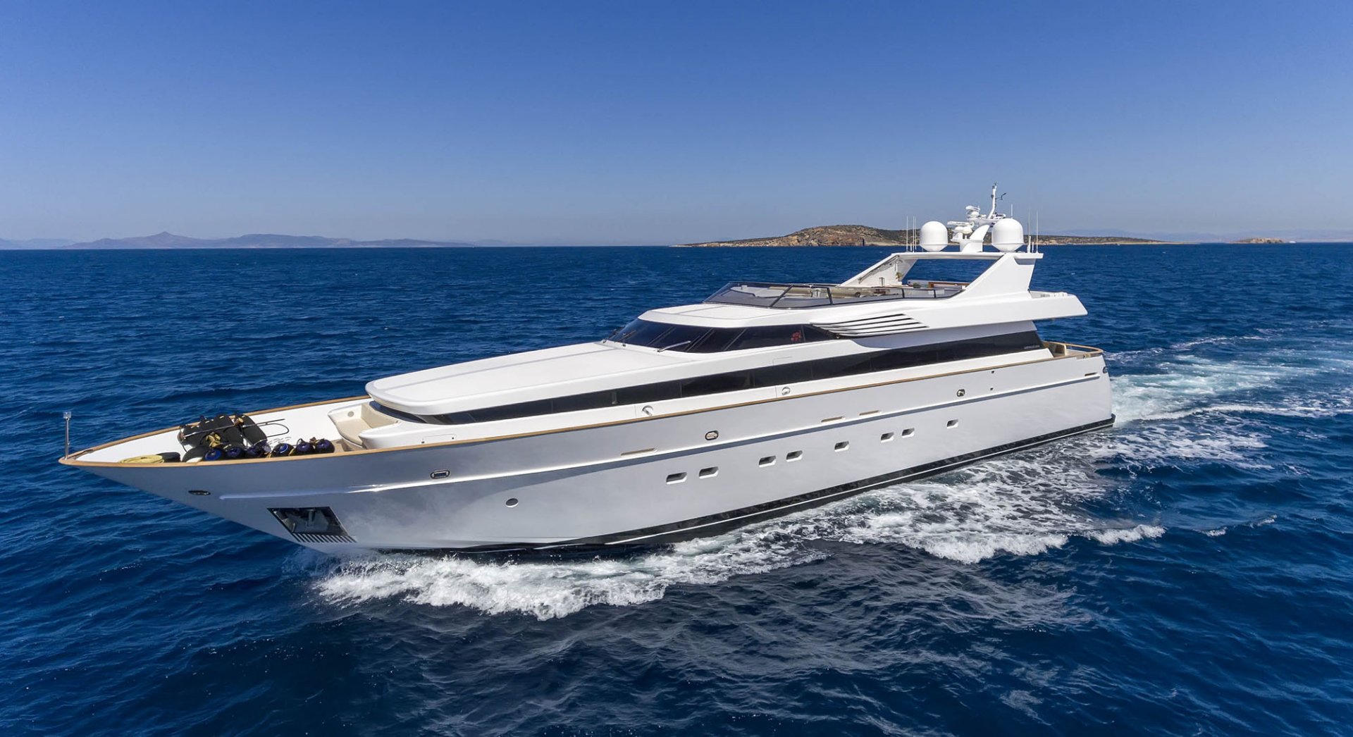 Luxury Yacht Alexia AV