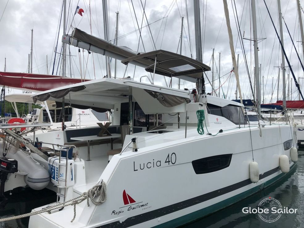 Catamaran Lucia 40