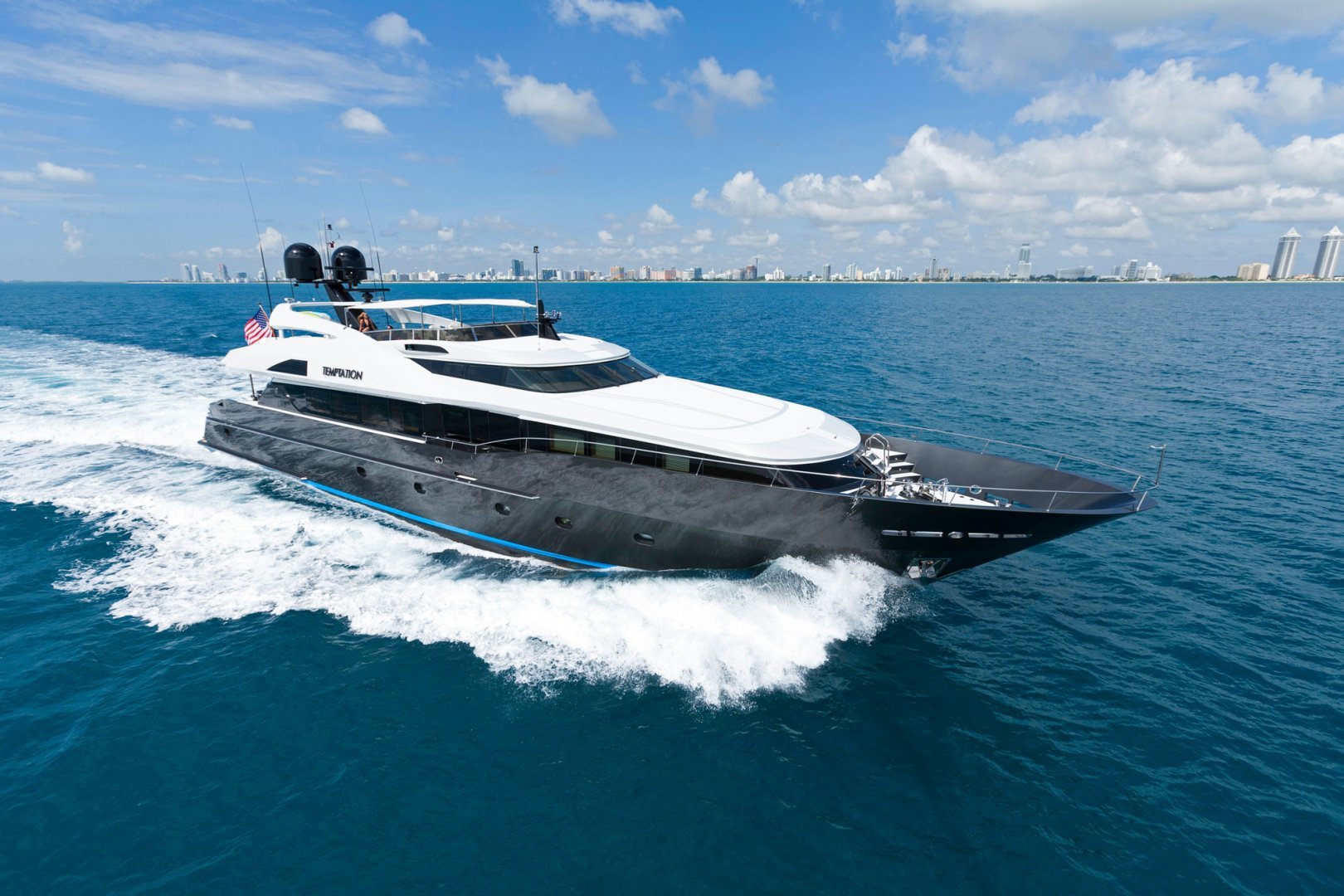 Luxury Yacht PJ 123