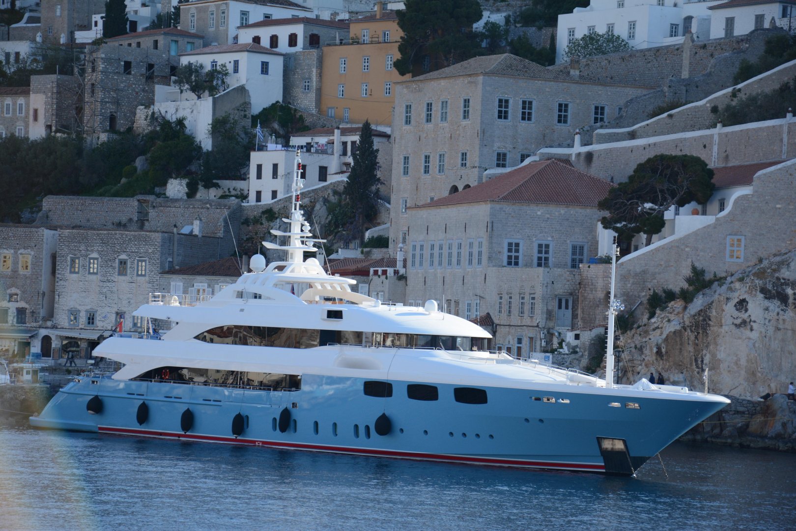 Luxury Yacht MIA RAMA