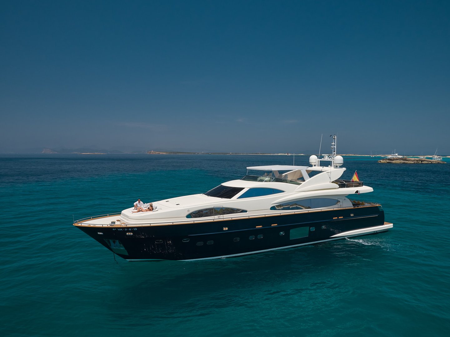 Luksusowy Jacht Astondoa 102 GLX
