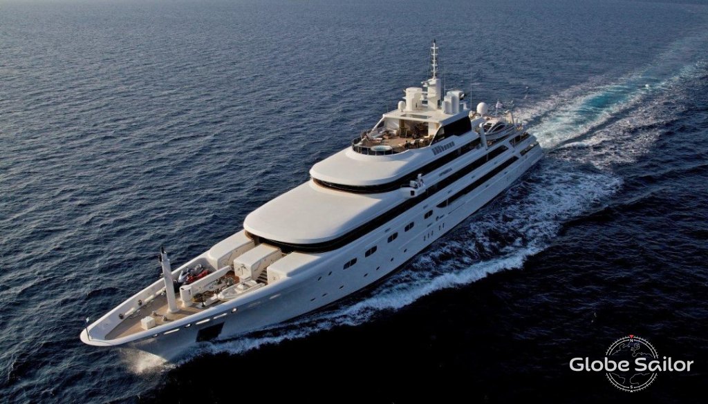 Luxury Yacht O'Mega