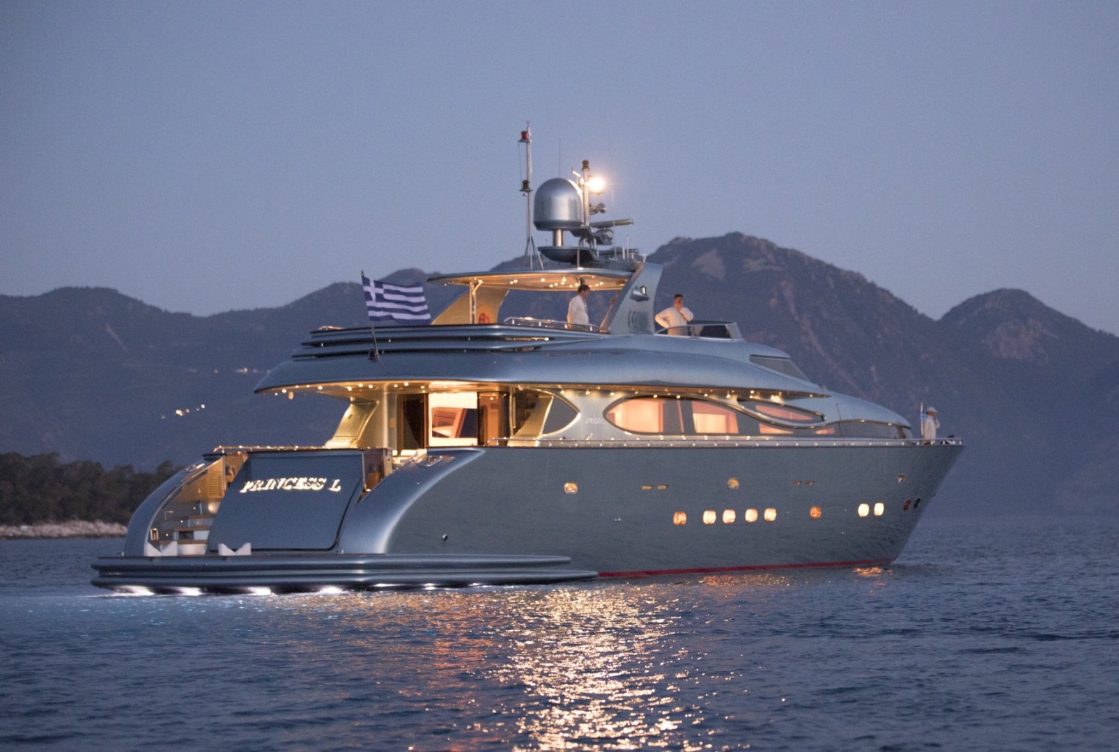 Luxury Yacht Maiora 108