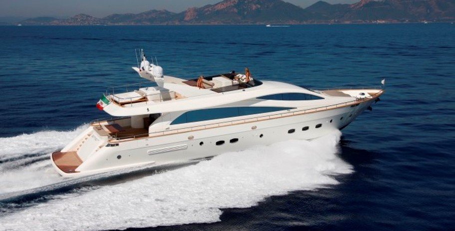 Luksusowy Jacht Amer 92