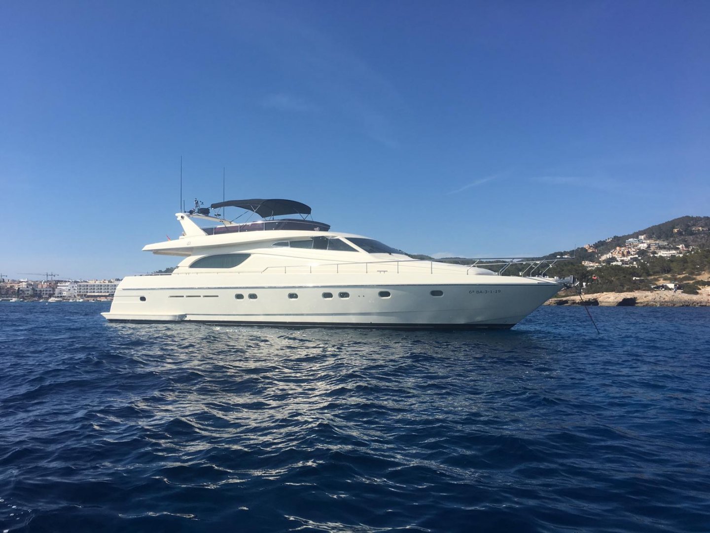 Luxury Yacht Ferretti 70