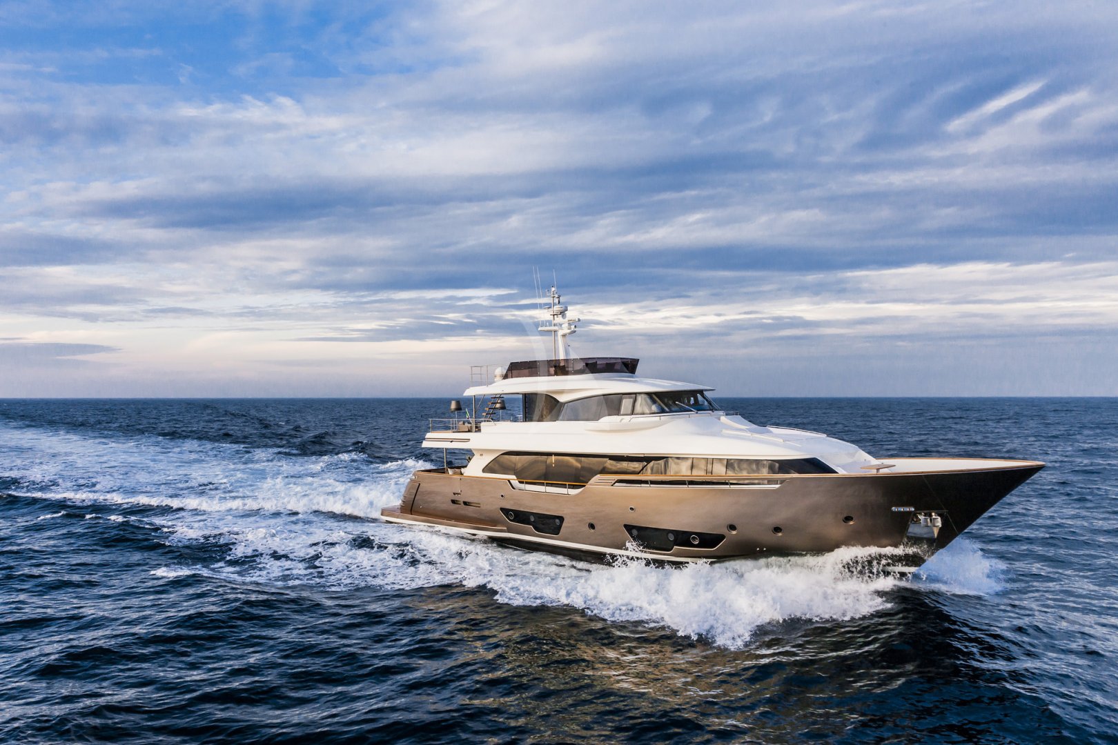 Luxury Yacht Navetta 28