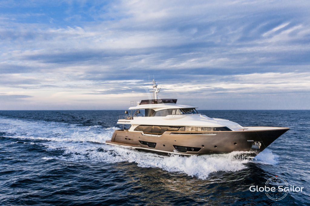 Luxury Yacht Navetta 28