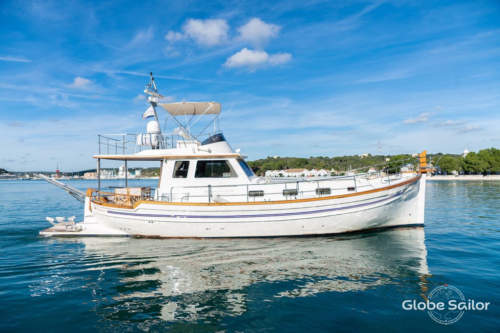 Barco a motor Menorquin Yacht 160