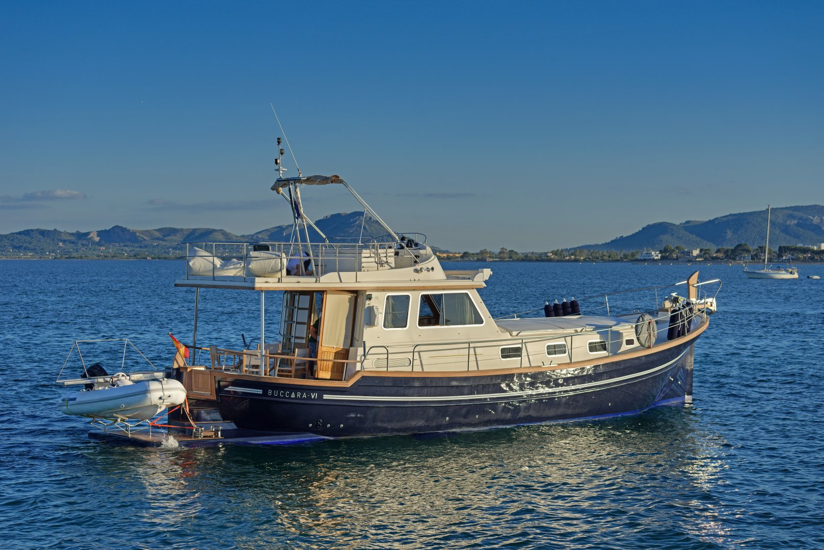 Motor boat Menorquin Yacht 160