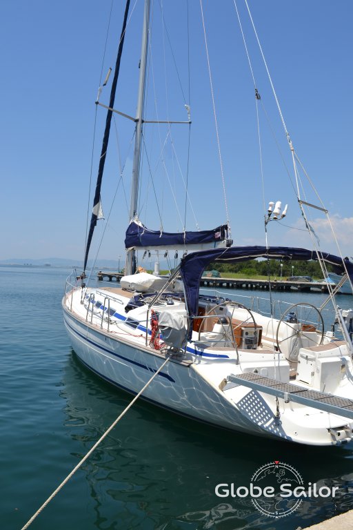 Sailboat Bavaria 44