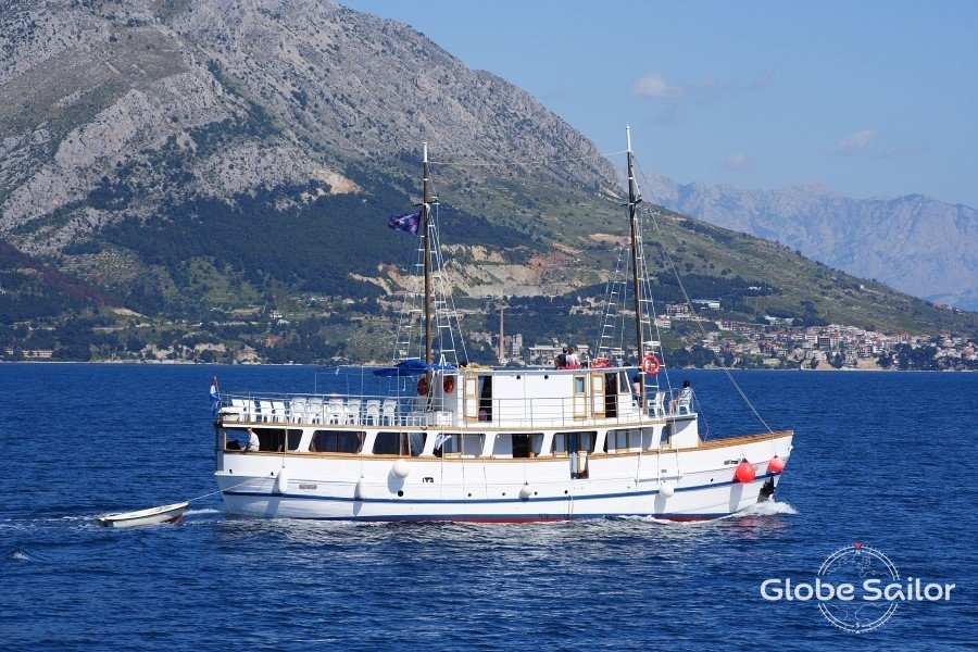 Motor boat Dalmatinac