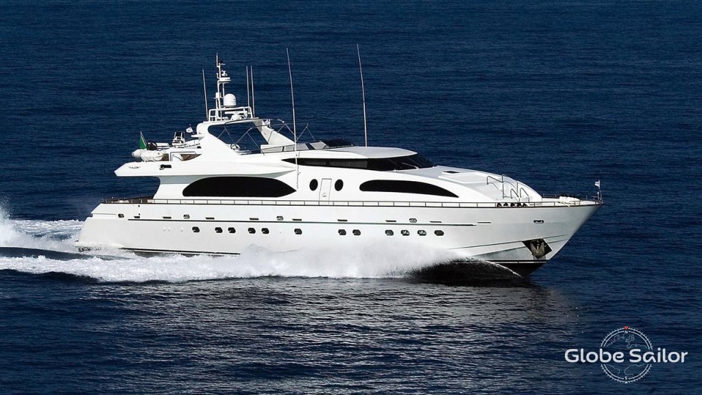 Luxury Yacht Falcon 115